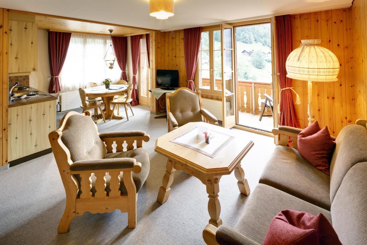 Hotel Alpenrose Wengen - Bringing Together Tradition And Modern Comfort 部屋 写真